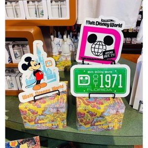 Disney World metal signs set of 3